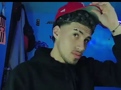 Snapshot of Neymar_jr11-collinss chatting on October 8, 2:27 am Neymar jr11-collinss online show from October 8, 2:27 am