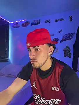 Snapshot of Neymar_jr11-collinss chatting on October 20, 7:51 pm Neymar jr11-collinss online show from October 20, 7:51 pm