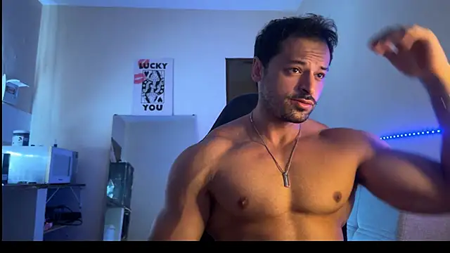 Lucasfit24 online show from February 25, 2:51 pm