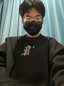 Snapshot of yfx468 chatting on March 13, 5:28 pm yfx468 online show from March 13, 5:28 pm