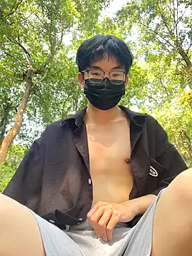 Snapshot of yfx468 chatting on October 7, 6:17 am yfx468 online show from October 7, 6:17 am