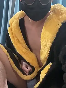 Snapshot of yfx468 chatting on February 27, 4:32 pm yfx468 online show from February 27, 4:32 pm