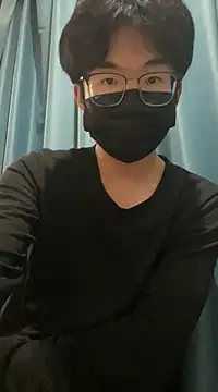 Snapshot of yfx468 chatting on March 3, 5:02 pm yfx468 online show from March 3, 5:02 pm