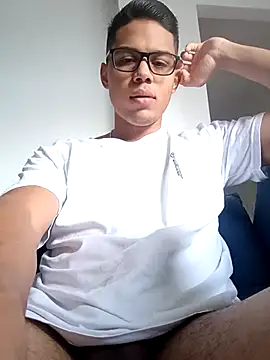 HornyTiger744 online show from March 25, 7:18 pm