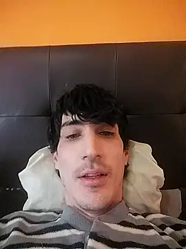 Snapshot of moutt99 chatting on January 16, 12:31 pm moutt99 online show from January 16, 12:31 pm