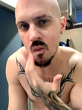 AssHunter4k online show from November 9, 10:30 am