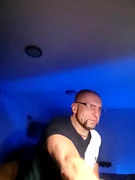 bobbuilder77pl online show from January 29, 3:44 am