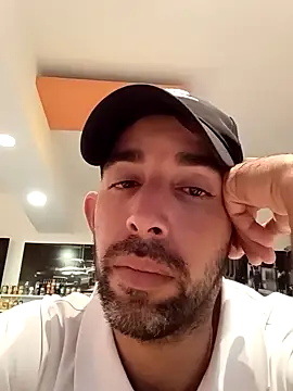 CubanoFull online show from February 4, 12:00 pm