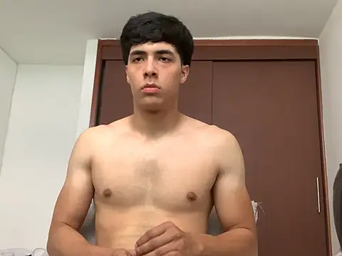 max ryderr online show from February 4, 8:17 pm