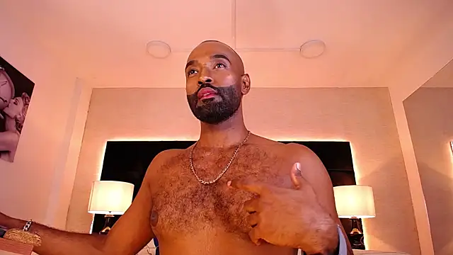 Simon Basset online show from February 20, 9:09 pm