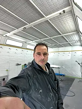 Snapshot of justeqqun chatting on October 2, 10:52 am justeqqun online show from October 2, 10:52 am