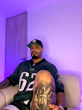 LeandroRusso online show from September 13, 1:17 am