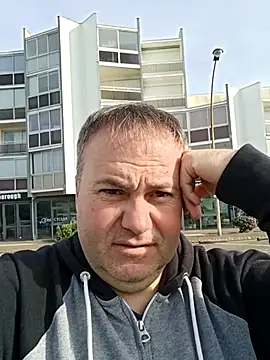 Pourleplasirs online show from November 12, 12:55 pm