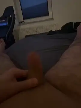 Mo 2003 online show from February 2, 4:32 pm