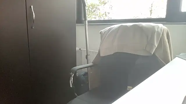 bullyboyy online show from November 13, 2:55 pm