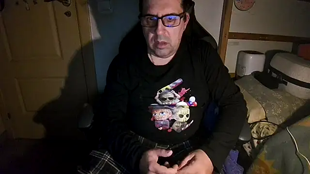 Snapshot of Usame_como_quieras chatting on February 10, 11:13 pm Usame como quieras online show from February 10, 11:13 pm