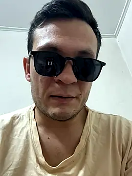 Snapshot of devilXAngel5 chatting on October 30, 10:55 pm devilXAngel5 online show from October 30, 10:55 pm