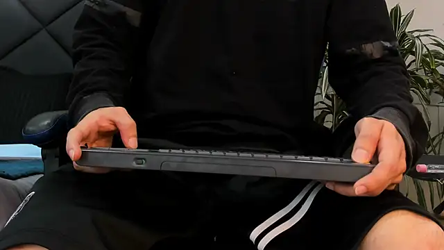 roan birkin online show from March 31, 7:37 pm