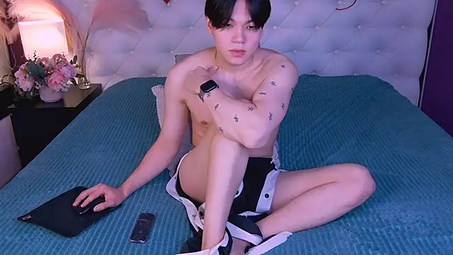 Snapshot of just_gay_ chatting on March 2, 1:09 pm just gay  online show from March 2, 1:09 pm