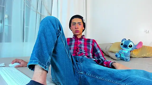 Snapshot of steve__gray chatting on March 21, 6:40 pm steve gray online show from March 21, 6:40 pm