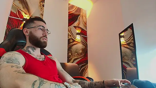 Luke davis01 online show from October 27, 1:35 pm