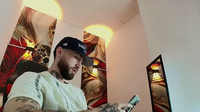 Luke davis01 online show from October 31, 1:14 pm