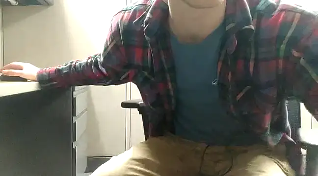 Panda  panda panda online show from March 4, 7:01 pm