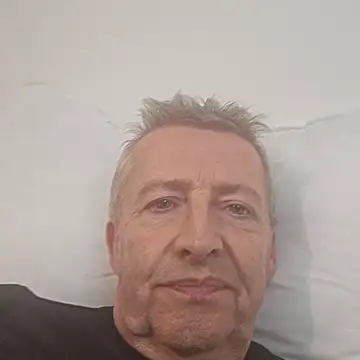 mann4u147 online show from October 18, 9:20 pm