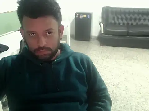 tonyglams online show from September 12, 9:26 pm