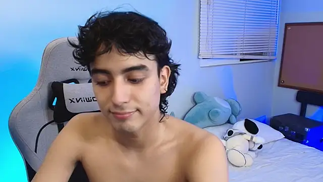 Snapshot of salvatore_montt chatting on October 10, 4:39 am salvatore montt online show from October 10, 4:39 am