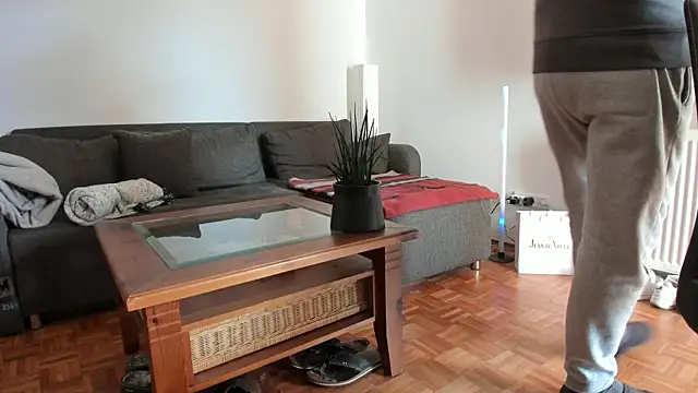 molicaremolicare online show from November 13, 10:31 am