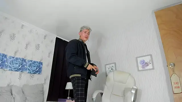 Ianwayne online show from February 25, 4:03 am