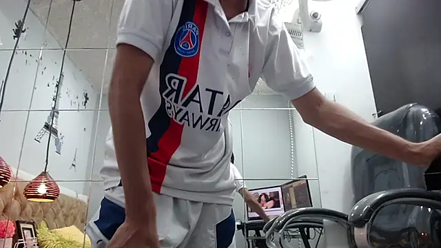 Estiv18  online show from March 22, 11:53 pm