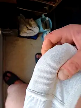 flo000031 online show from February 27, 4:06 pm