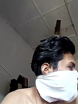 boyyouwant33 online show from February 17, 10:51 am