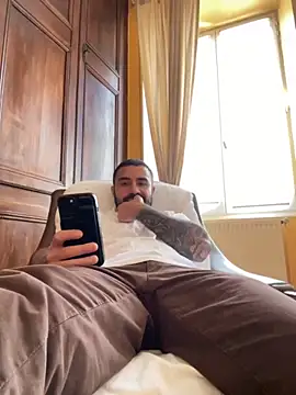 morfeoX online show from October 16, 11:40 am