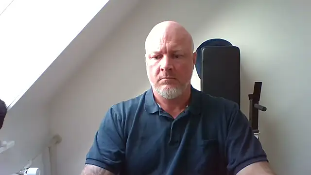 Lucifer29cm online show from October 29, 9:12 am