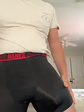 plaintreebull online show from April 16, 3:45 pm