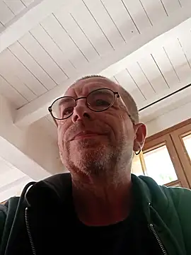 Xavspank2 online show from October 9, 11:59 am