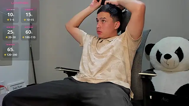 mattiwsmorris  online show from October 31, 6:15 am