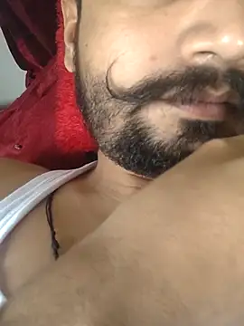 Snapshot of yourindianfellow chatting on September 12, 8:25 am yourindianfellow online show from September 12, 8:25 am