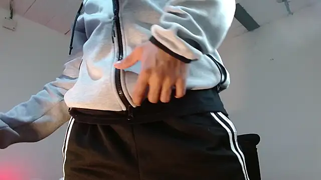 AngelHil online show from April 11, 2:08 am