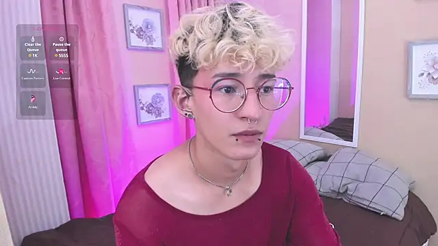 iiangel  online show from March 5, 4:02 am