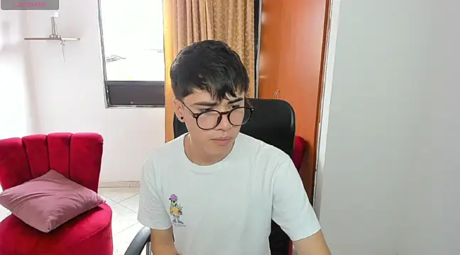 Snapshot of liam_orion chatting on February 22, 6:59 pm liam orion online show from February 22, 6:59 pm