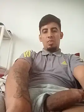 Snapshot of Pollaelectrica77 chatting on October 21, 11:57 am Pollaelectrica77 online show from October 21, 11:57 am