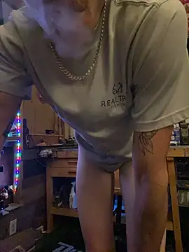 Polaroid White online show from October 28, 8:17 am