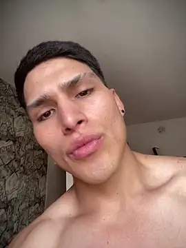 MaxxxSteil online show from March 3, 6:50 pm