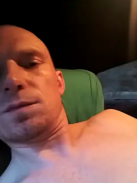 Snapshot of great_feeling chatting on March 22, 4:35 am great feeling online show from March 22, 4:35 am