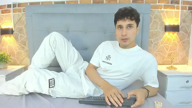 buddy whitte online show from March 15, 2:01 pm