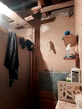 Snapshot of Elcabezhupas97 chatting on October 18, 7:24 am Elcabezhupas97 online show from October 18, 7:24 am